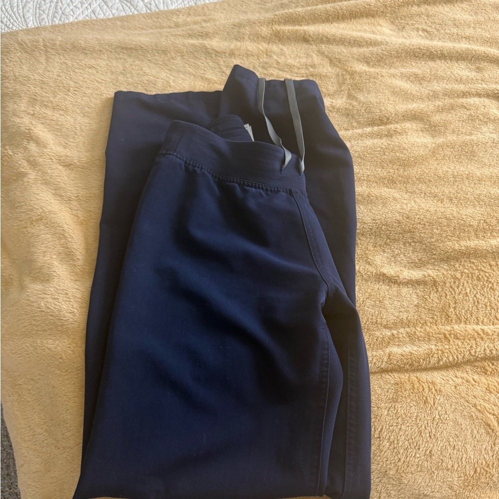 Figs Livingston Basic Scrub Pants